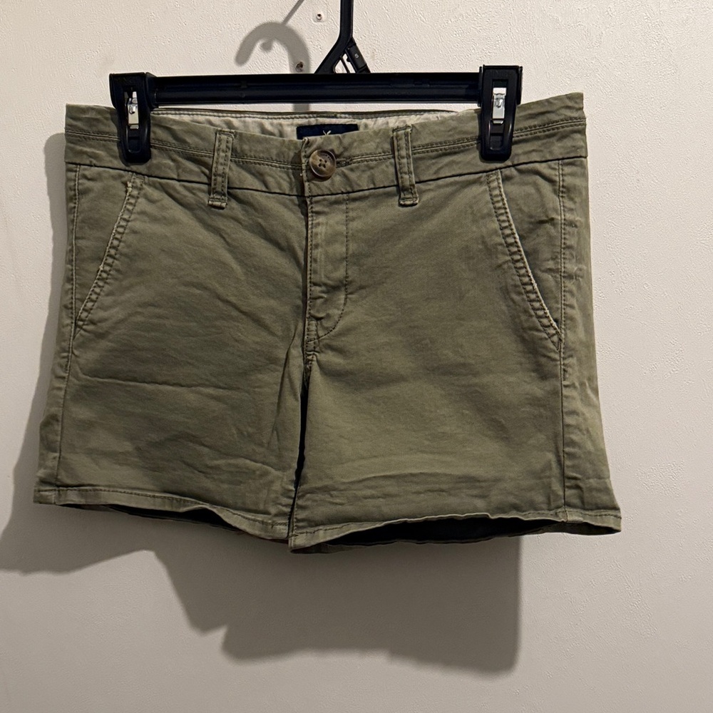 🧡American Eagle Outfitters Beige Stretch Shorts